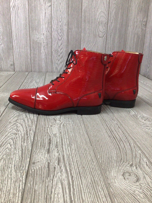 Celeris Alba Boots Size 42.5