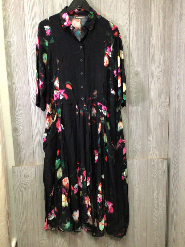 Alembika Midi Dress Size Small