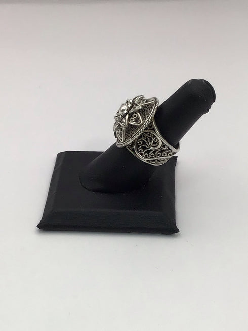 Silver Filigree Flower Ring sz 7