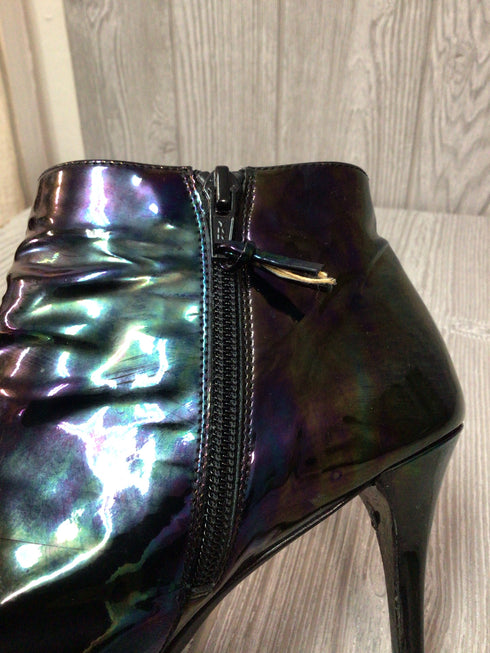 Stuart Weitzman Iridescent Patent Leather Booties Size 7.5