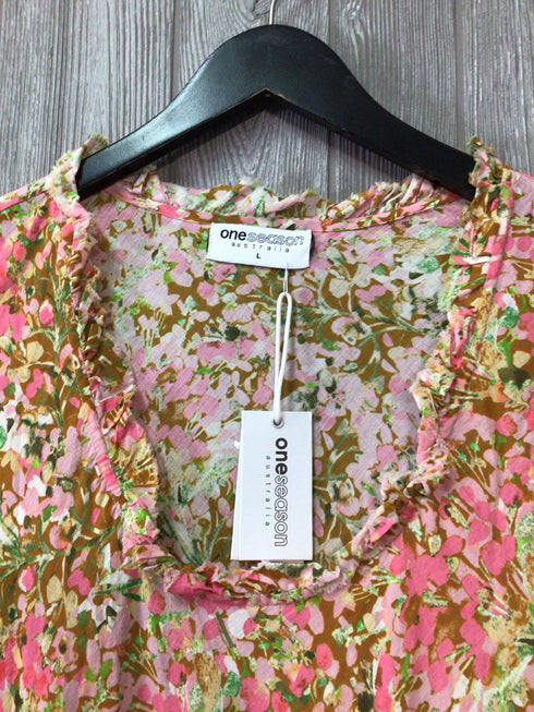 One Season Australia Dress Size Large New
