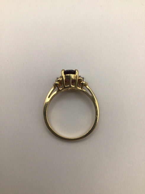 14k Gold Oval Amethyst + Diamond Ring size 6.5