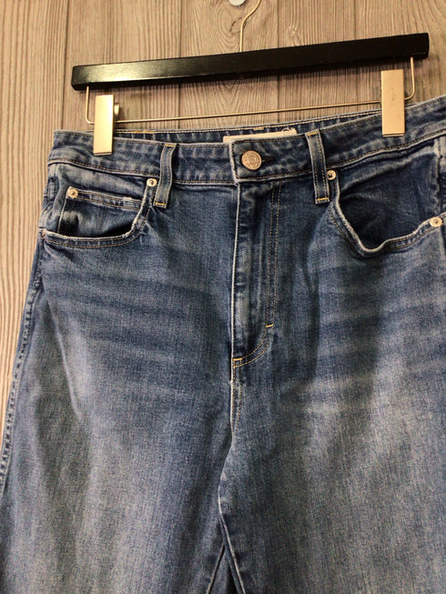 AMO Jeans High-rise kick crop Size 31