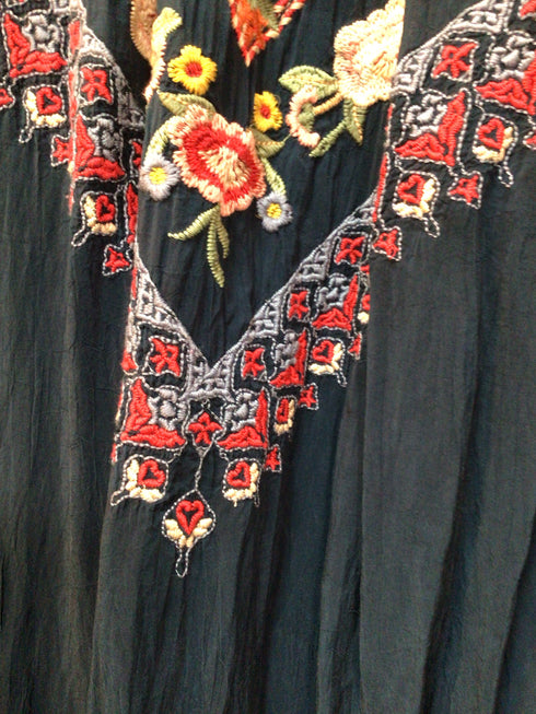 Johnny Was Dress with slip Embroidered Size Large New