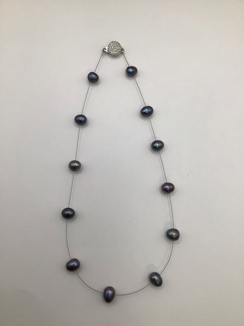 Black Pearl station Necklace