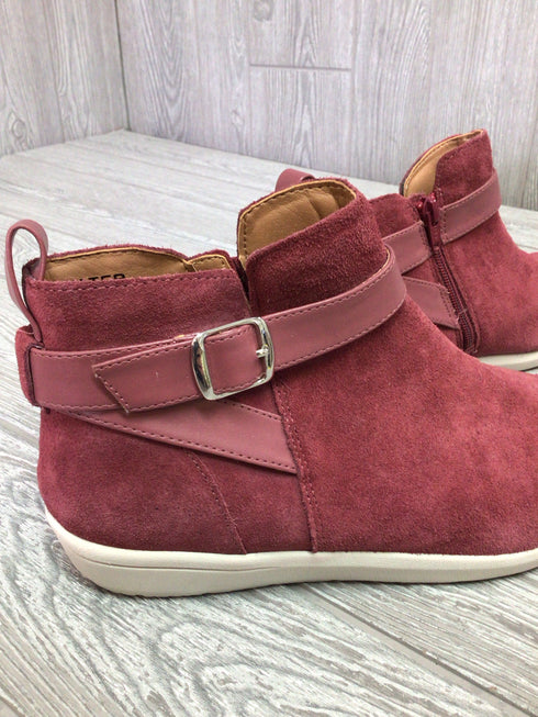 Vionic Boots Size 9W