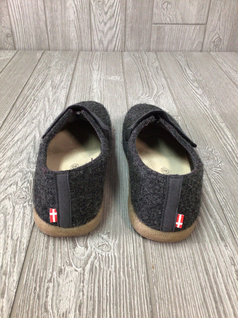 Sanita Felt Slippers Size 9-40
