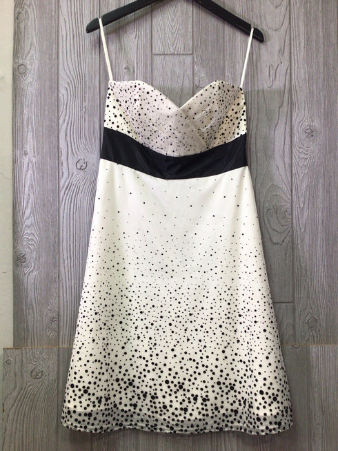 White House/Black Market Dress Size 8 New