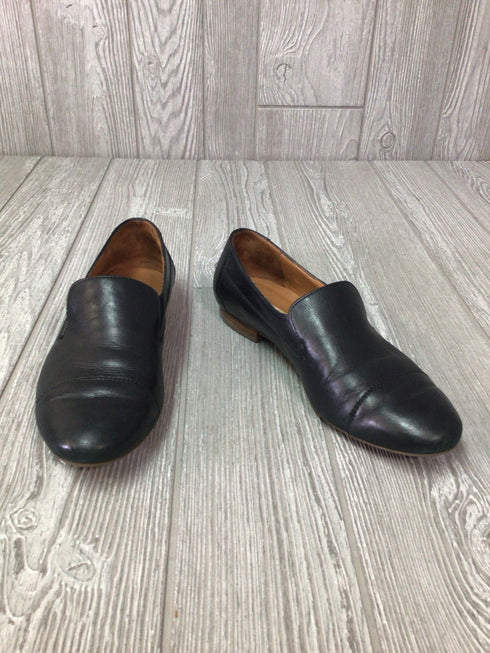 Paul Green Flats Size US7 pre-owned