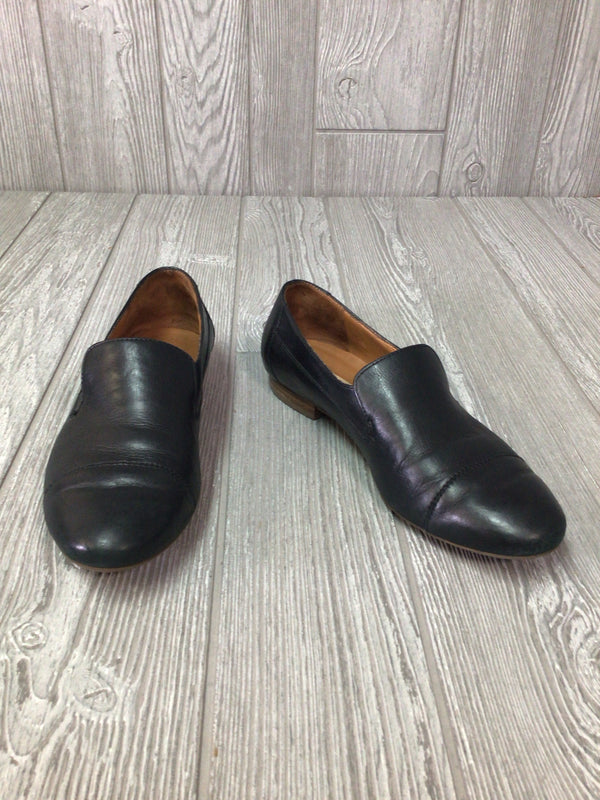 Paul Green Flats Size US7 pre-owned
