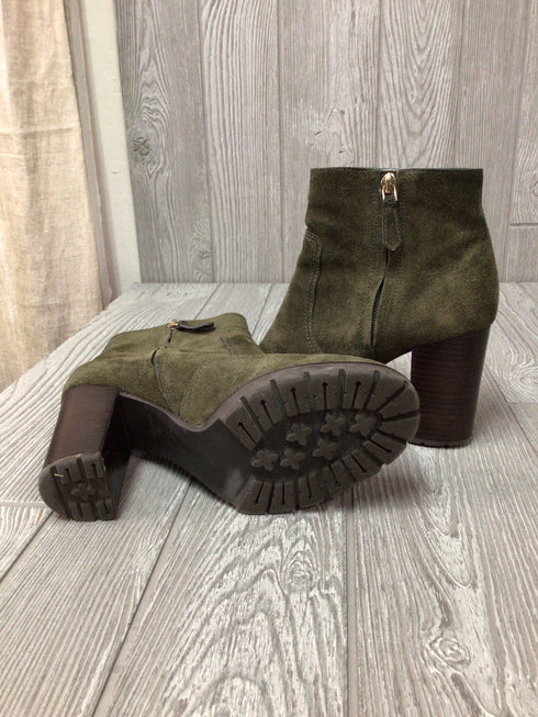 Tory Burch Sophia Suede Heel Lug sole Ankle Boots Size 7.5