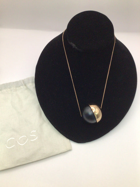 COS Necklace