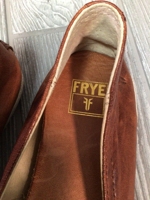 Frye Leather Flats Size 6.5