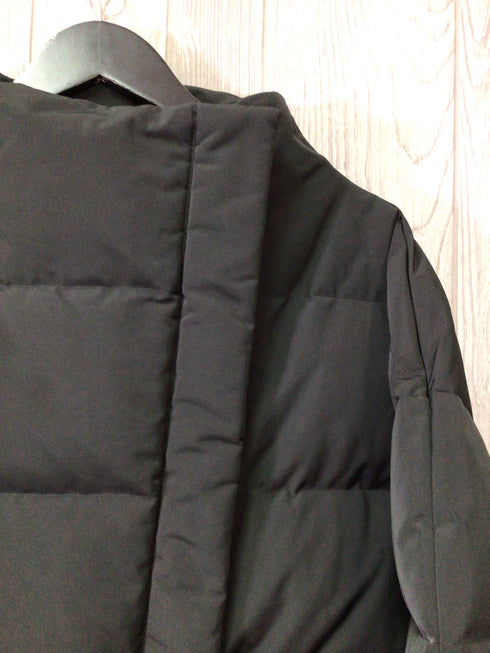 Theory Asymetric Puffer Jacket Size Large