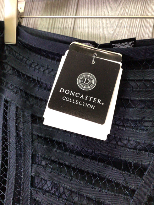Doncaster Skirt Suit 3 pc Size 14 New