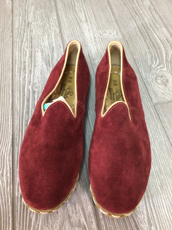 Sabah Suede Flats Size 8.5-39