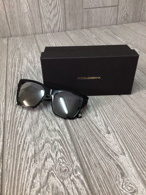 Dolce & Gabbana DG 4384 3372/6G Sunglasses pre-owned