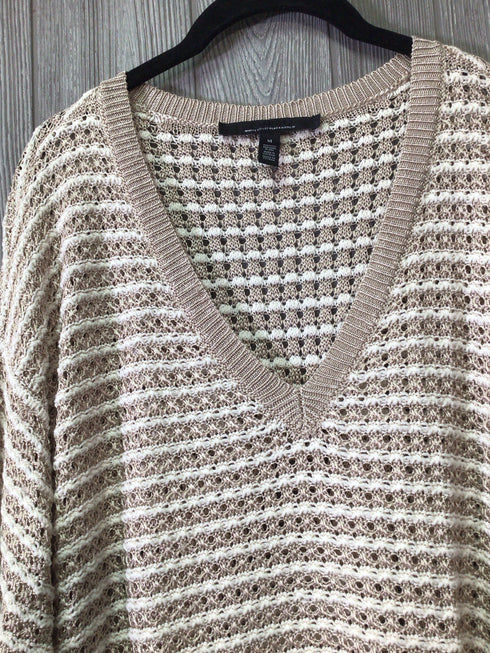 White House-Black Market Sweater Size Medium