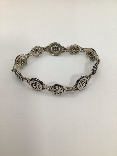 Silver Round flower medallion link Bracelet Vintage