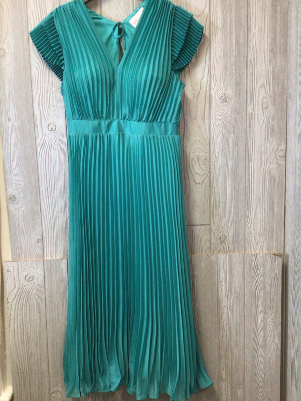 adelyn rae Dress Size Medium