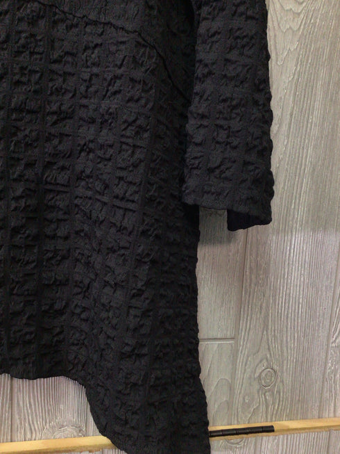 Habitat Top Size Medium