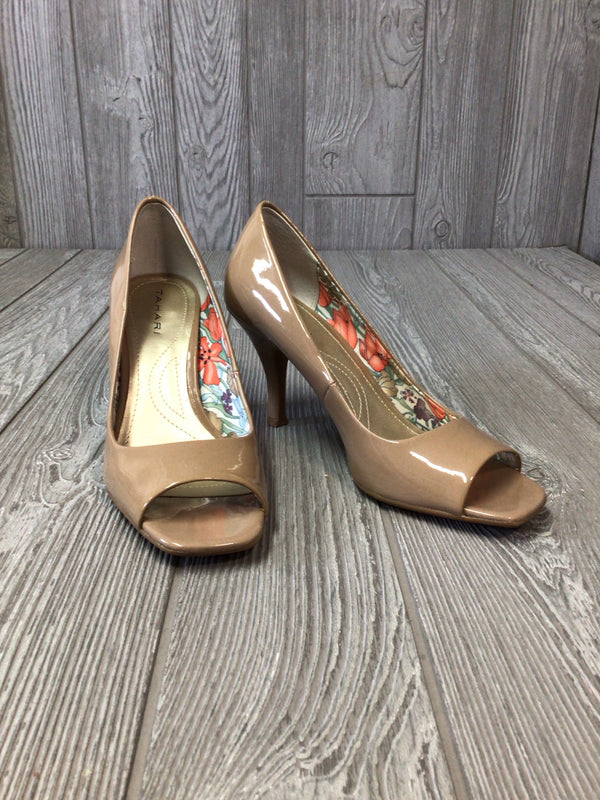 Tahari Pumps Size 7