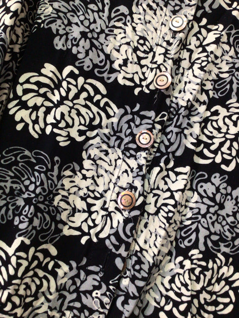 Vineyard Vines Shirt Size Medium