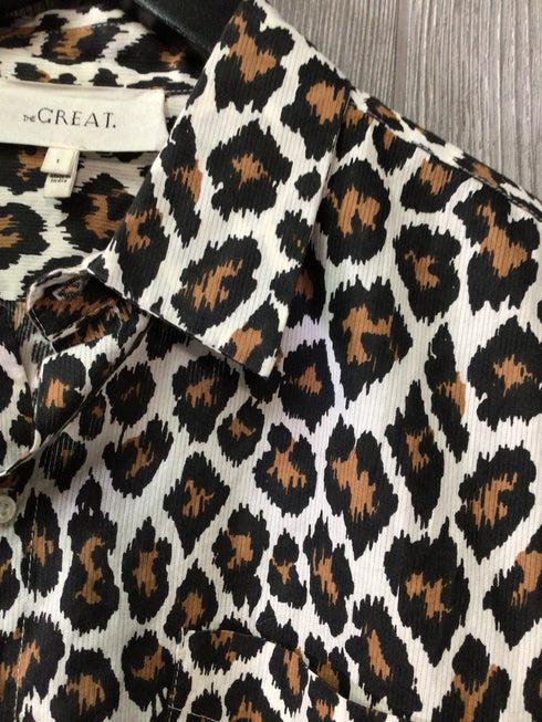 The GREAT Button up Shirt Size Small
