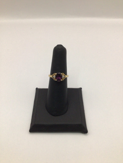 14k Gold Oval Amethyst + Diamond Ring size 6.5