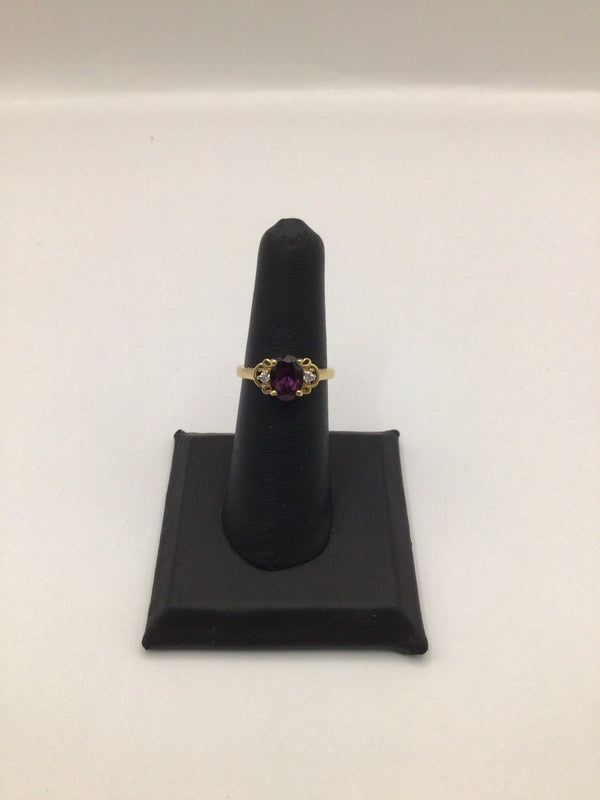 14k Gold Oval Amethyst + Diamond Ring size 6.5