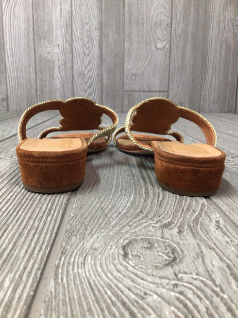 120% Lino Sandals Size 8.5