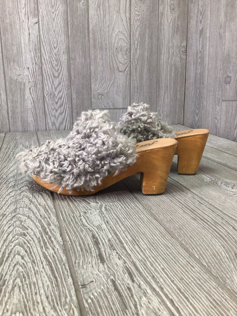 Free People Furry Clogs Size 8.5-39