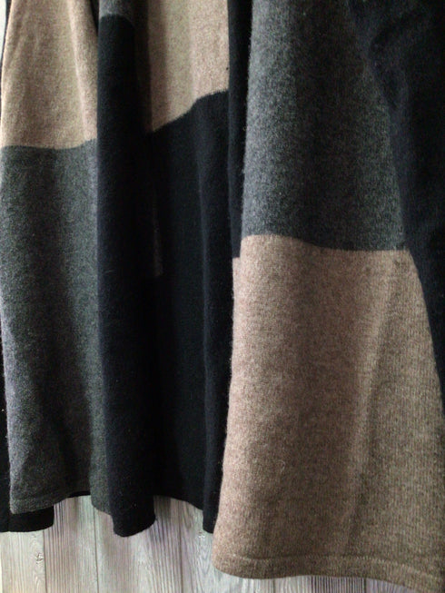 Forte Cashmere Cardigan Size Medium