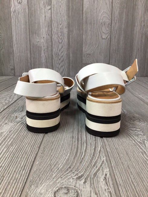 Laura Bellariva Sandals Size 7