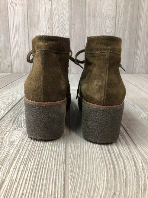 Aquatalia Platform Suede Desert Boots Size 7.5