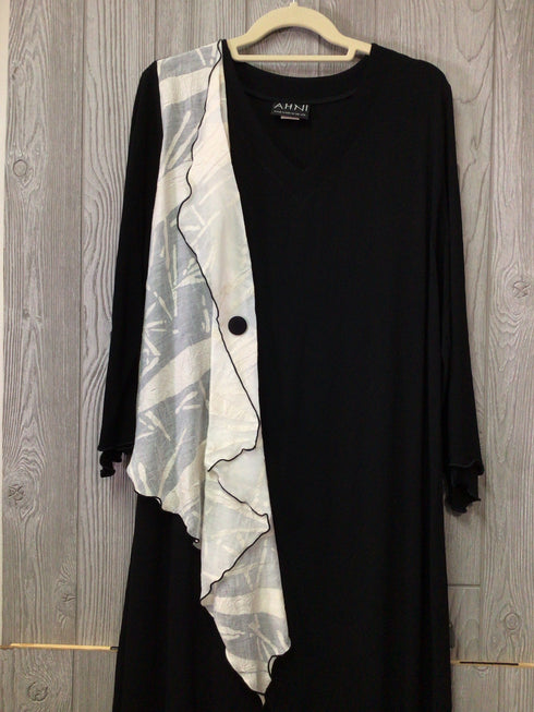 AHNI Art-to-wear Dress Size Medium