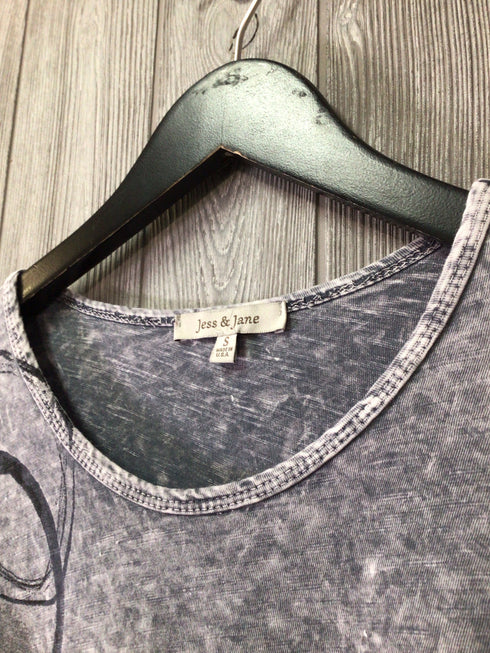 Jess & Jane Top Size Small
