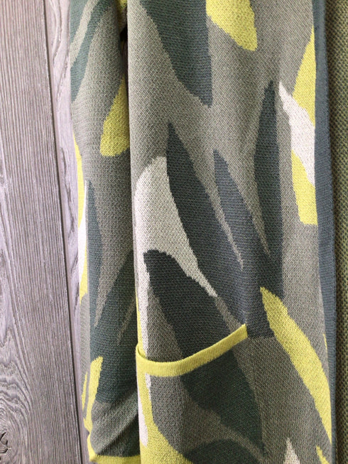 Marla Wynne Cardigan Size Medium