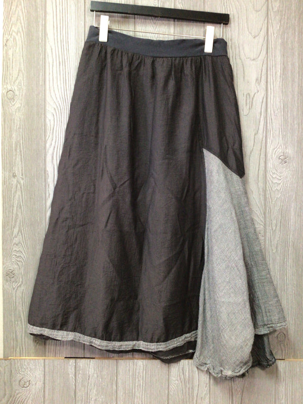 Neesh midi Skirt Size Small