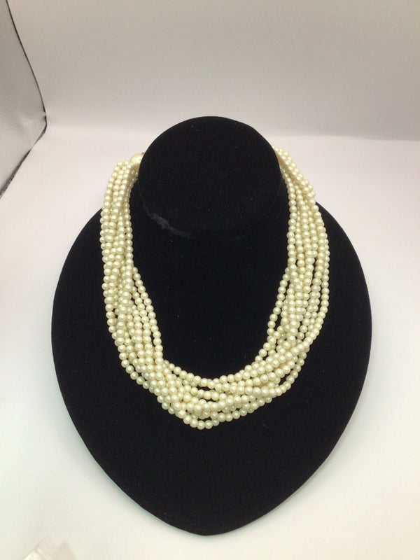 Brooks Brothers Cream Faux Pearl Necklace New