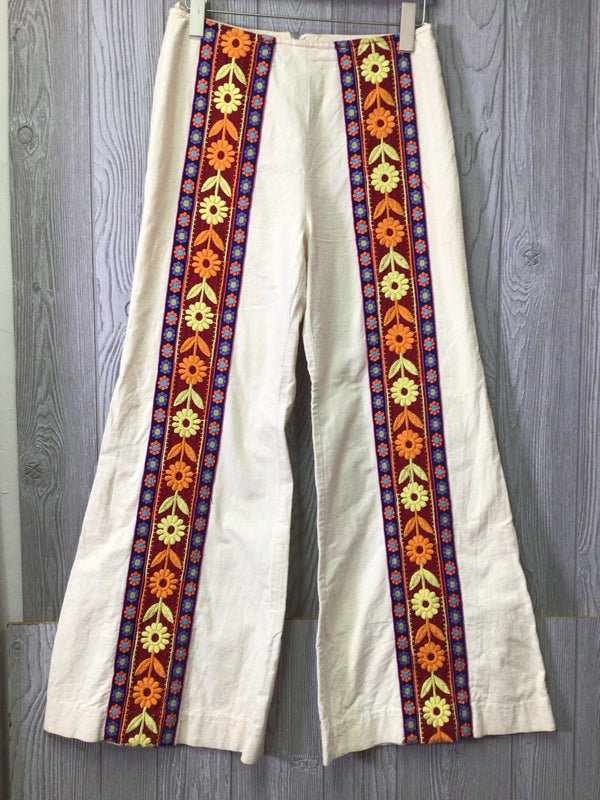 Geno Vintage Bell bottoms Embroidered Size 4
