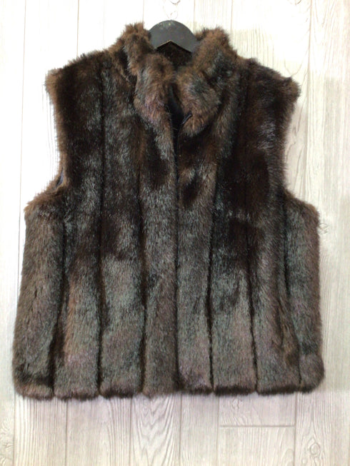 Gallery Faux-Fur Vest Size X-Large
