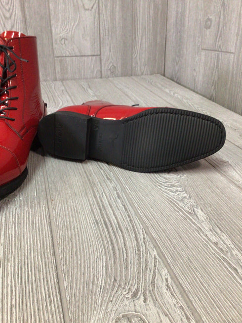 Celeris Alba Boots Size 42.5