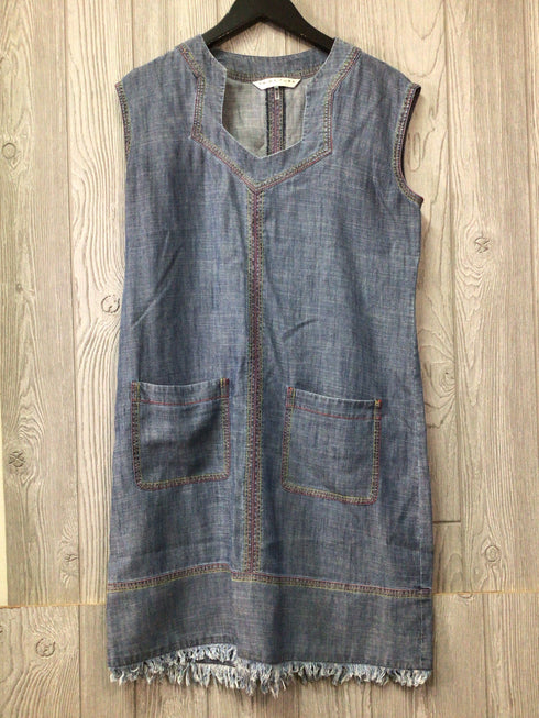 Trina Turk Dress Size Medium