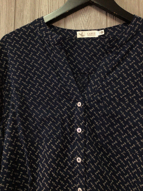 Carve Gauze Top New Size Medium