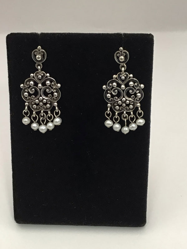 Silver Drop Pearl dangle Earrings