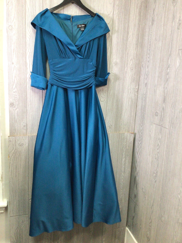 Jessica Howard Event Dress Size 8P
