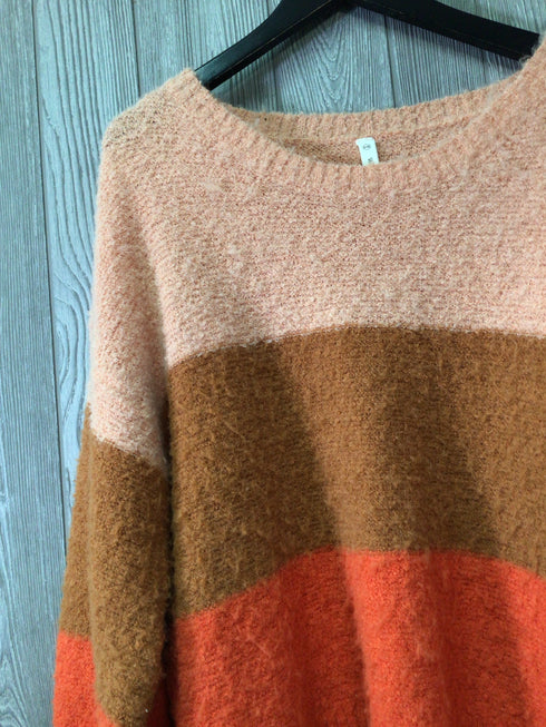 Wishlist Sweater Size Medium