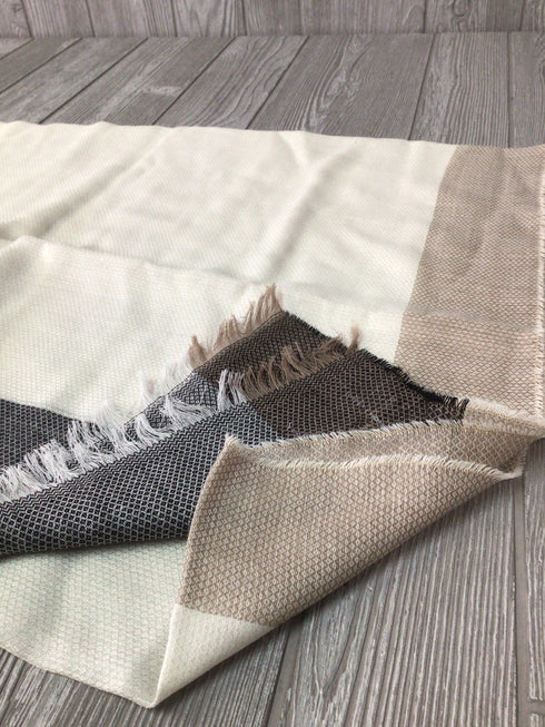 Avoca The Mill New Wool Scarf