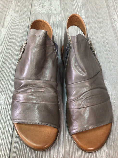 Miz Mooz Dylan Sandals Size 9-40 New